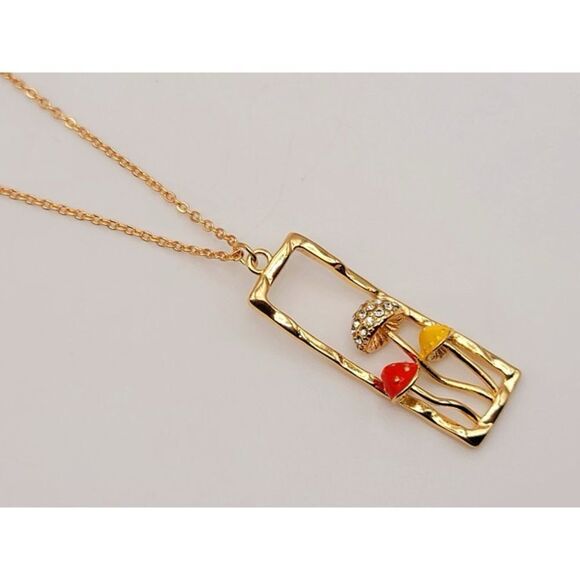 Anthropologie Jewelry - Mushroom necklace N783